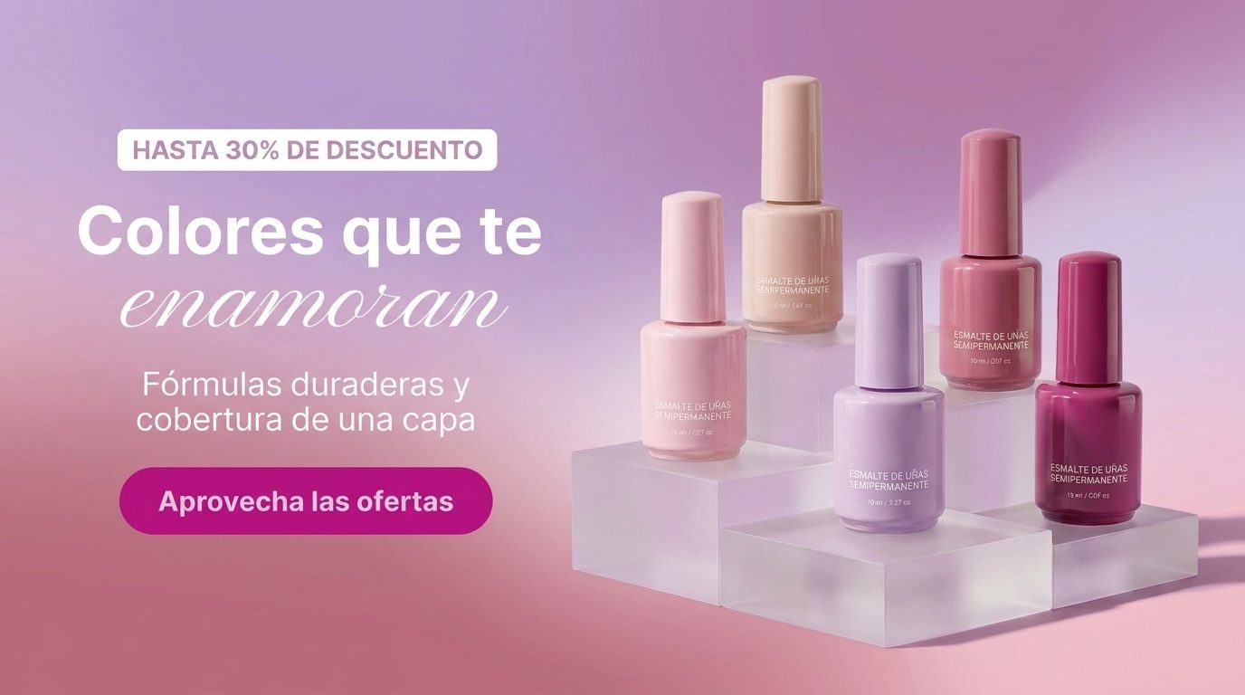 Manos con uñas rosadas perfectamente acabadas